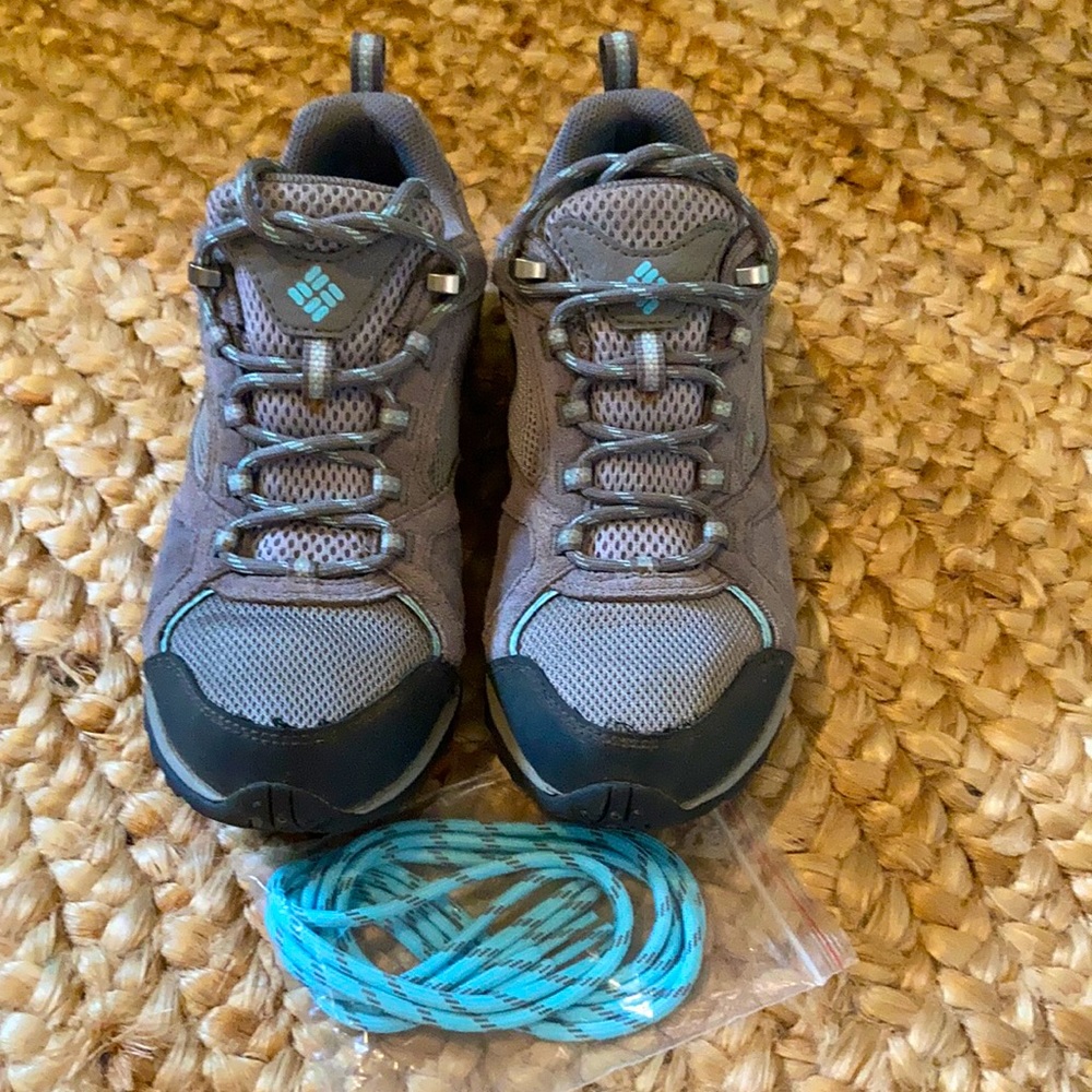 Columbia hiking shoes- women’s 8